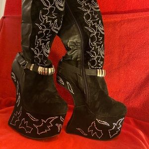 Black Heel-less Boot